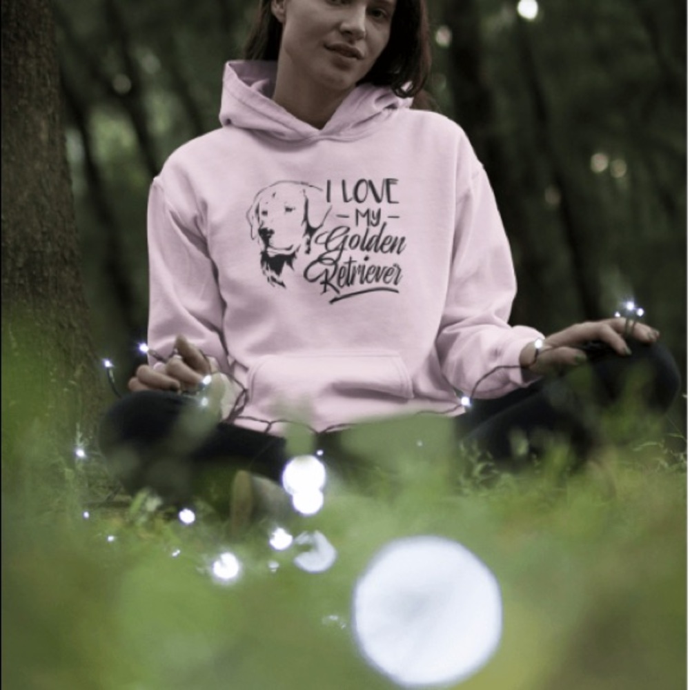 NWT “I Love My Golden Retriever” UNISEX Light Pink Hoodie.